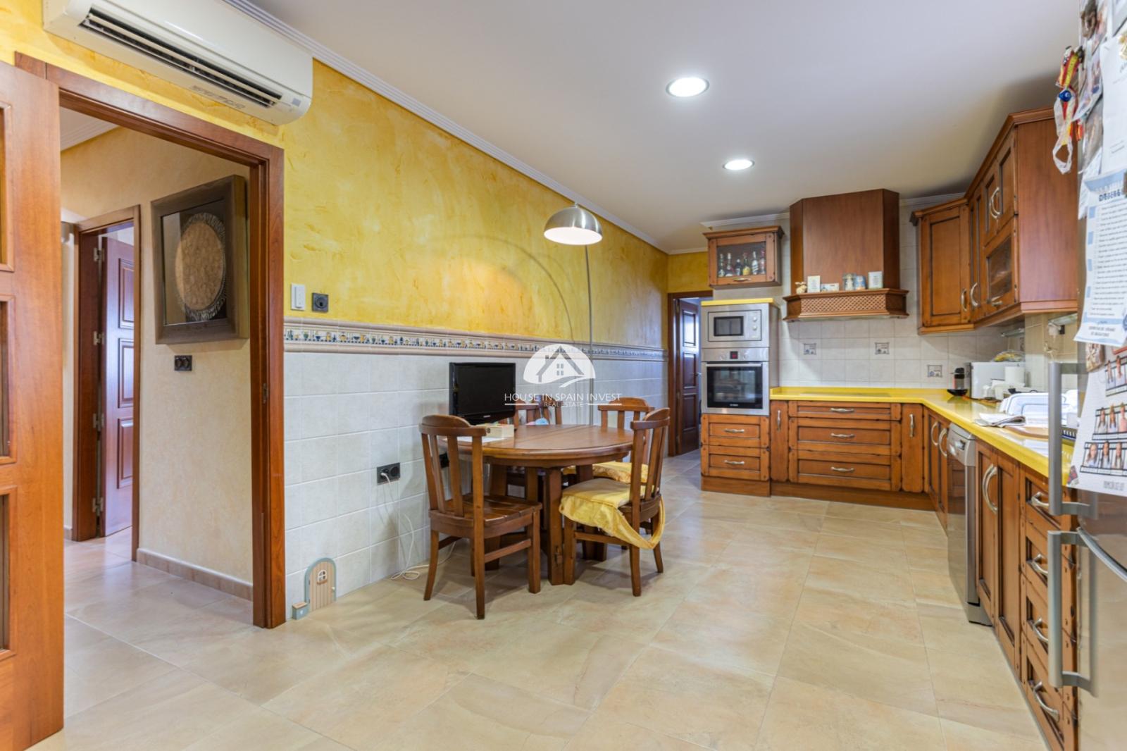 Villa en Venta en Los Montesinos