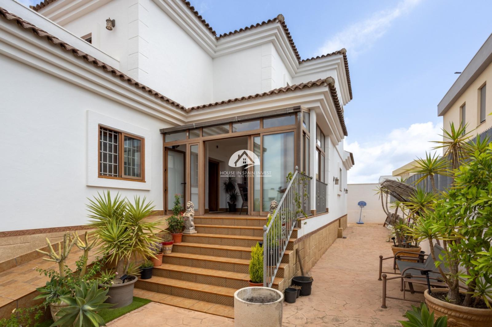 Villa en Venta en Los Montesinos