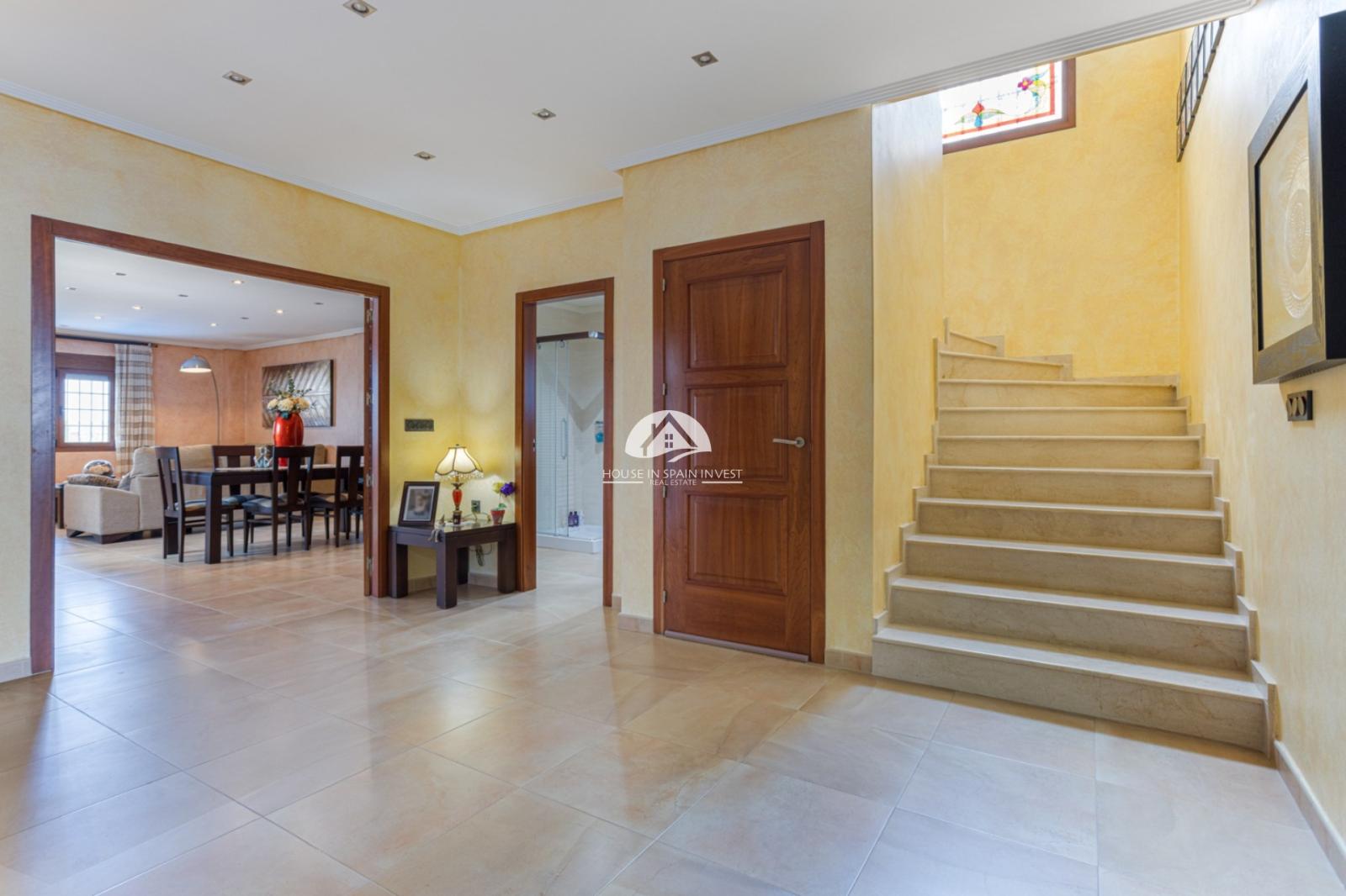 Villa en Venta en Los Montesinos