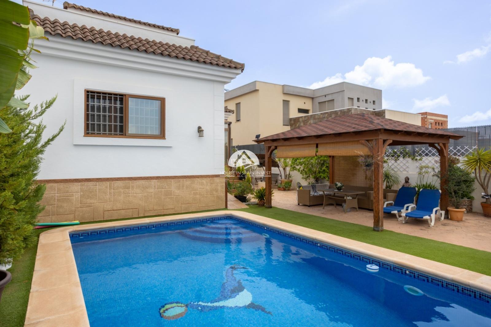 Villa en Venta en Los Montesinos