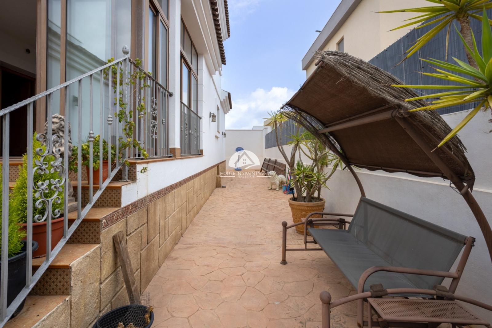 Villa en Venta en Los Montesinos