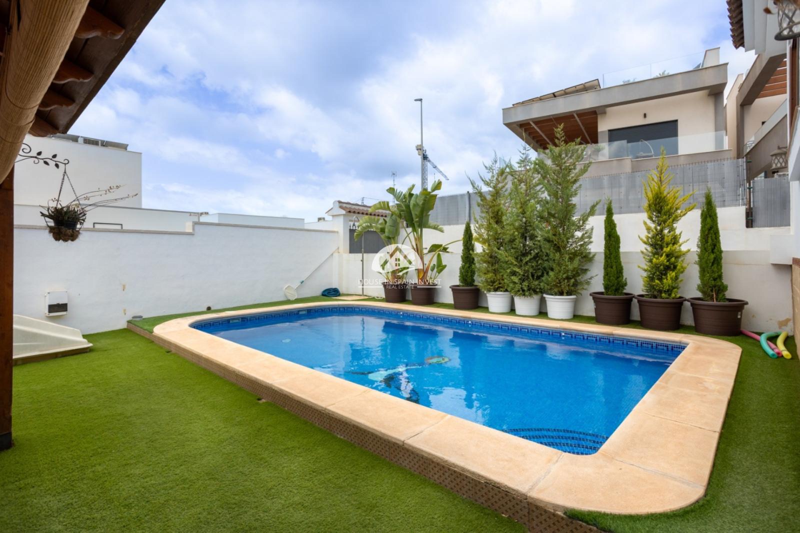 Villa en Venta en Los Montesinos