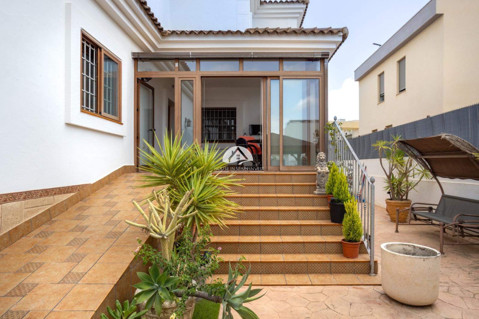 Villa en Venta en Los Montesinos