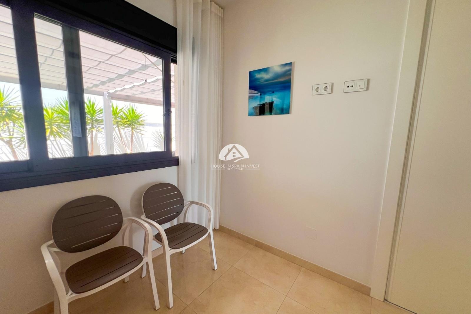 Villa for Sale in San Miguel de Salinas