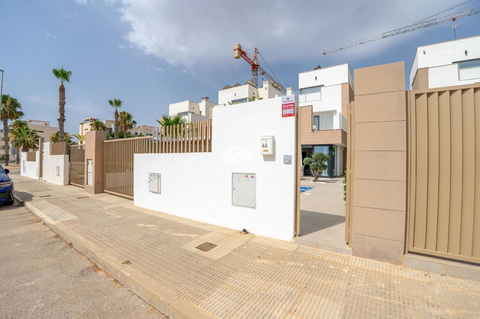 Villa en Venta en Guardamar del Segura