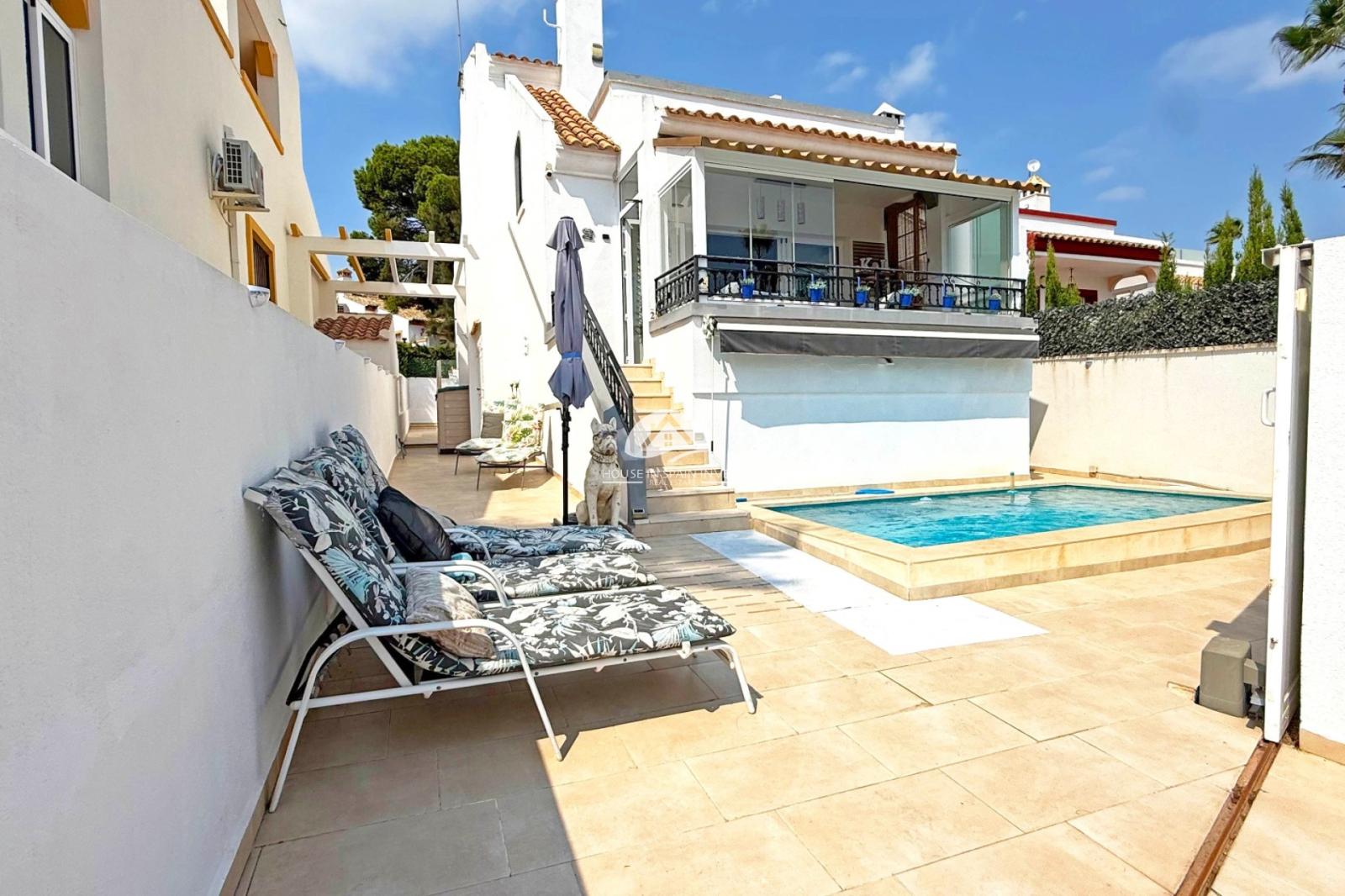 Villa en Venta en Orihuela