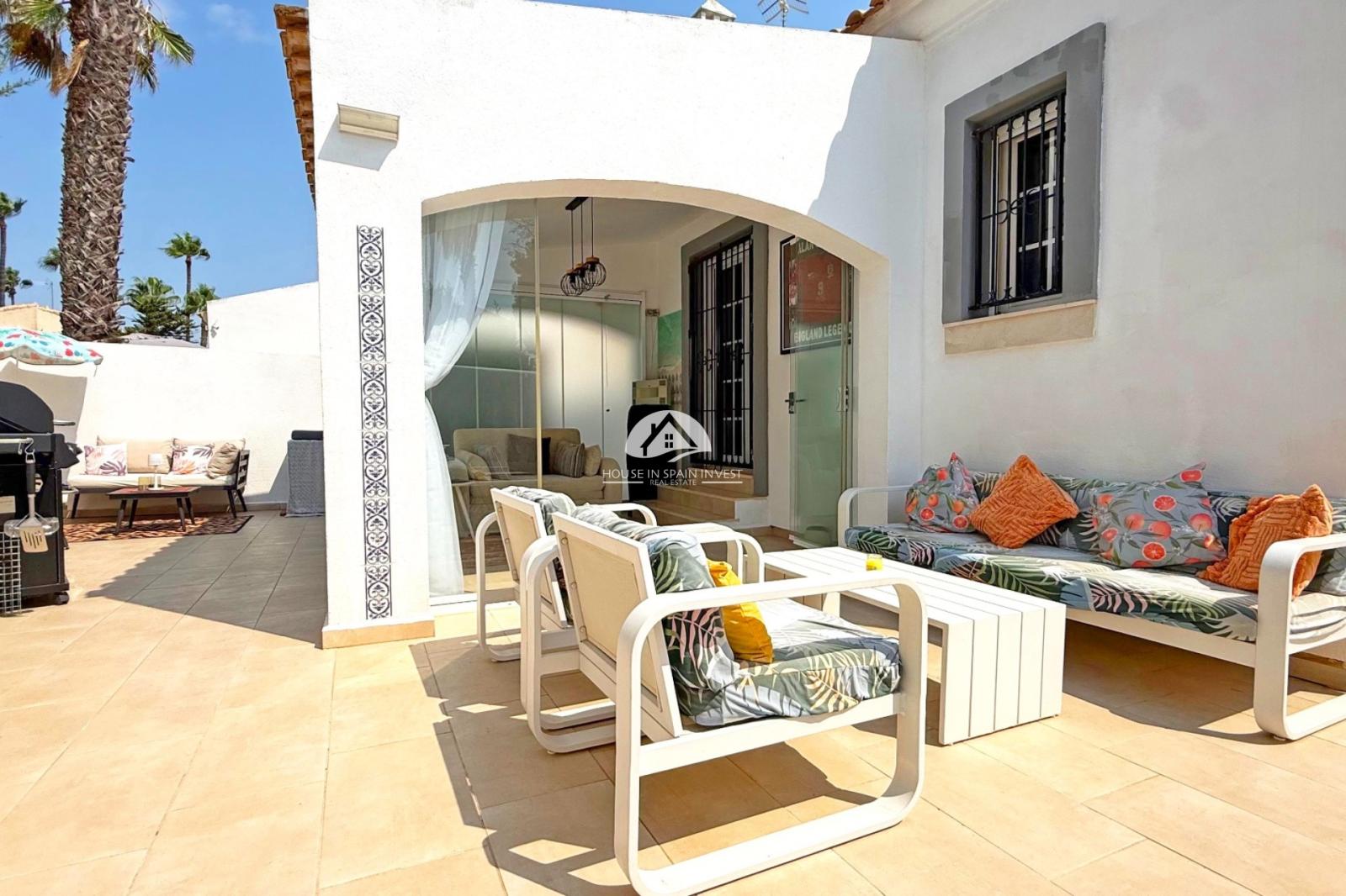 Villa en Venta en Orihuela