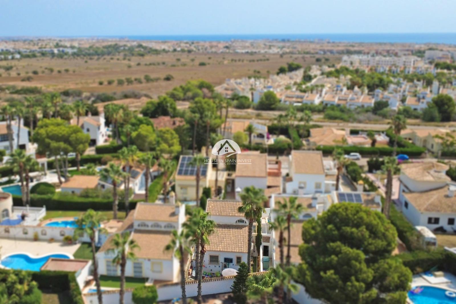 Villa en Venta en Orihuela