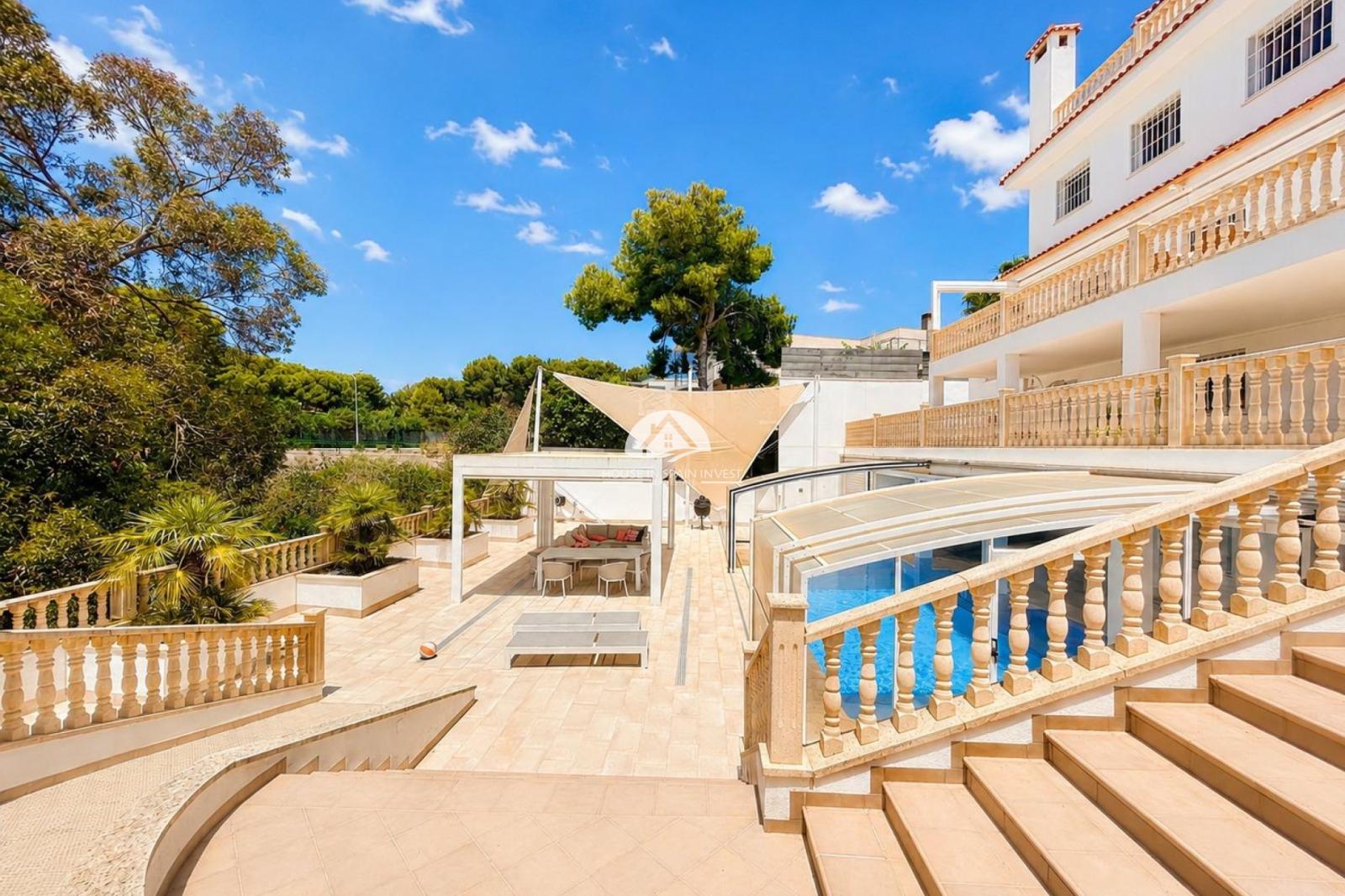 Villa en Venta en Orihuela