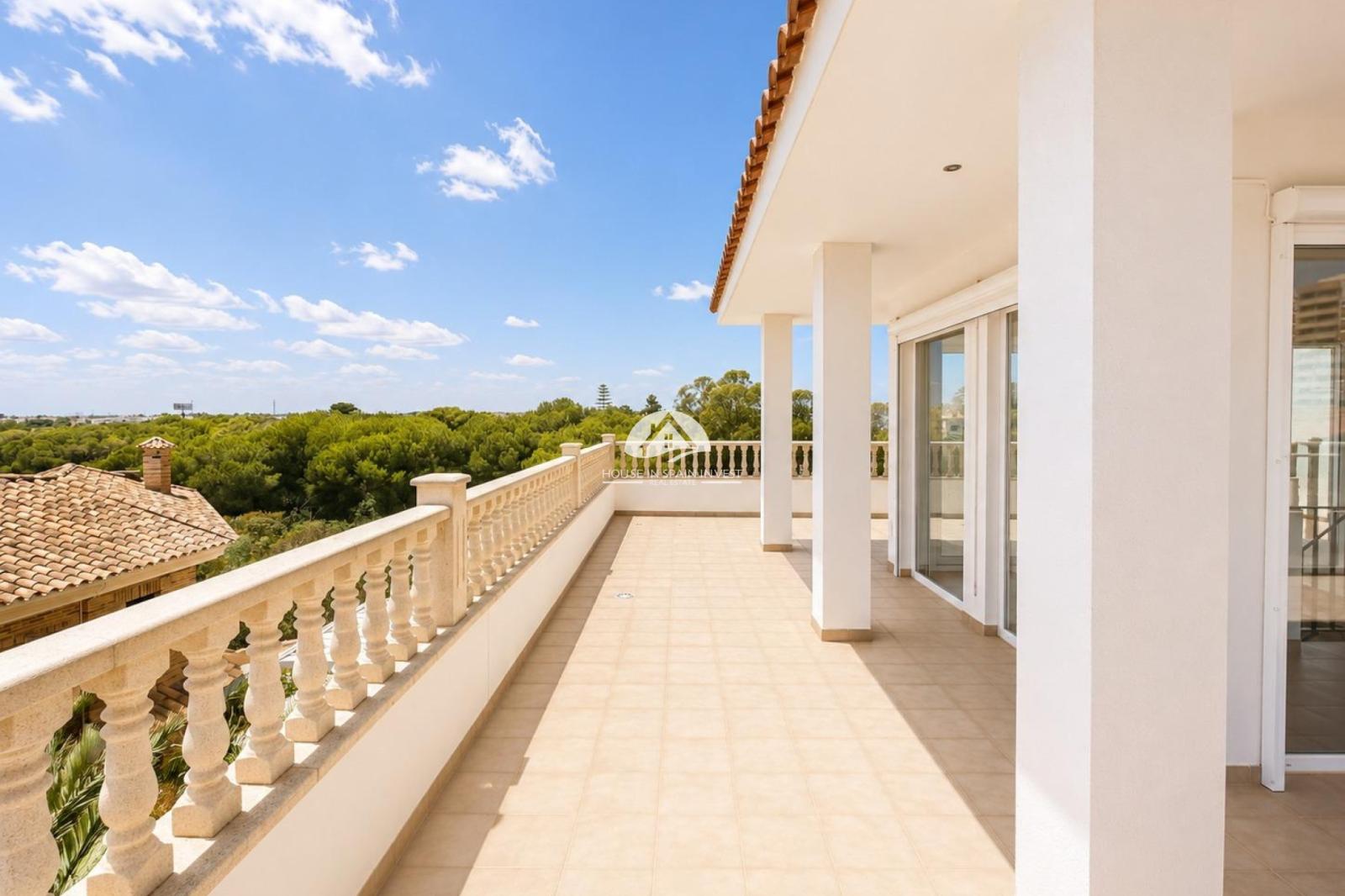 Villa en Venta en Orihuela