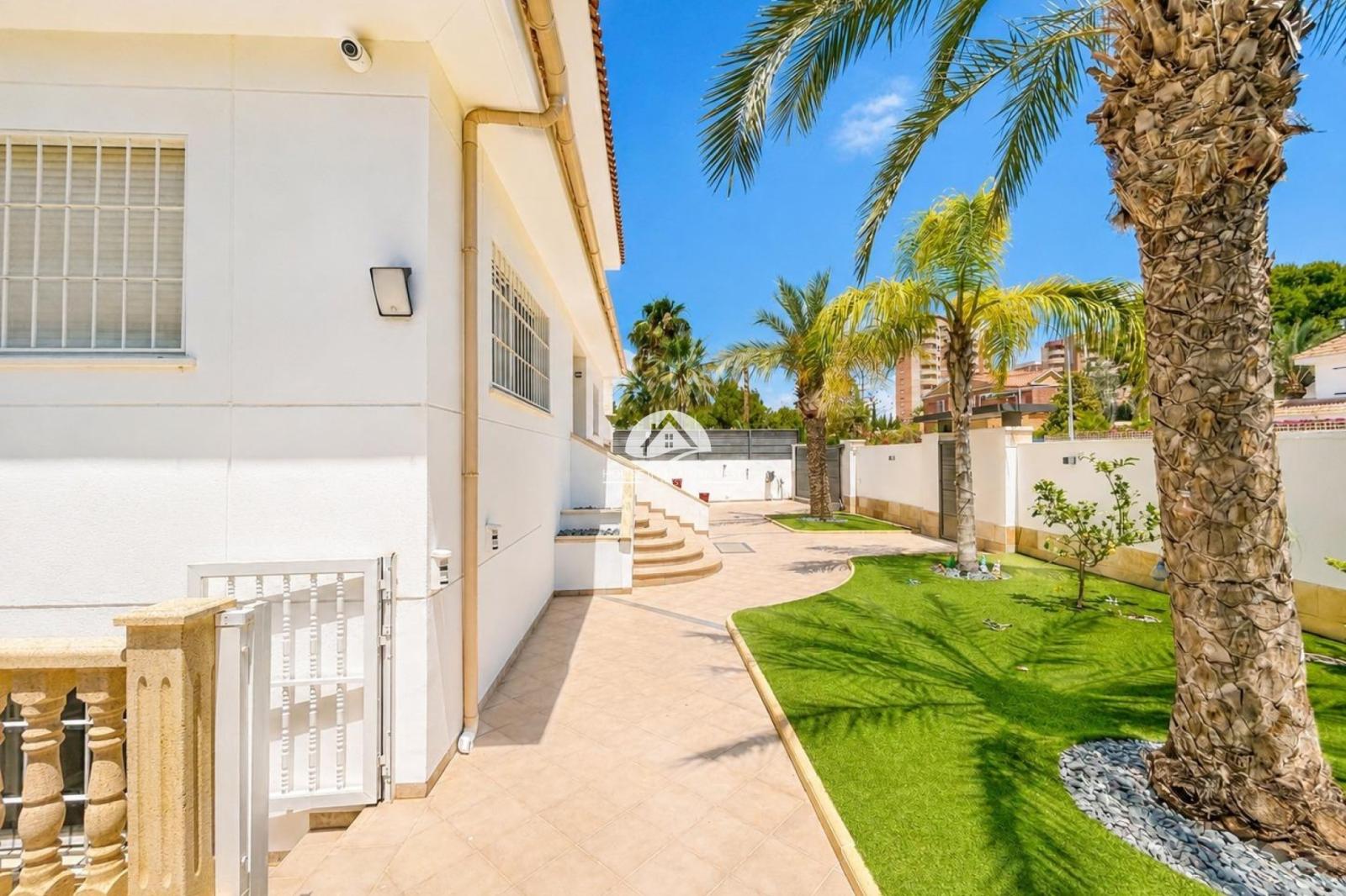Villa en Venta en Orihuela
