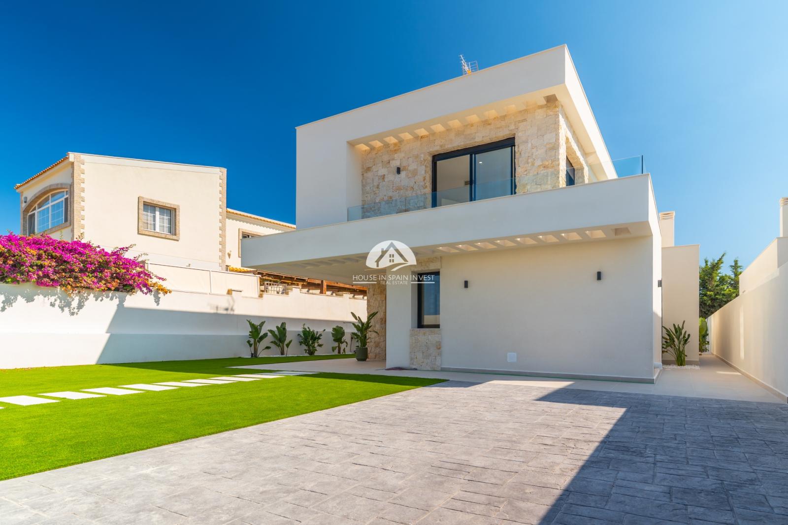 Villa for Sale in Torrevieja