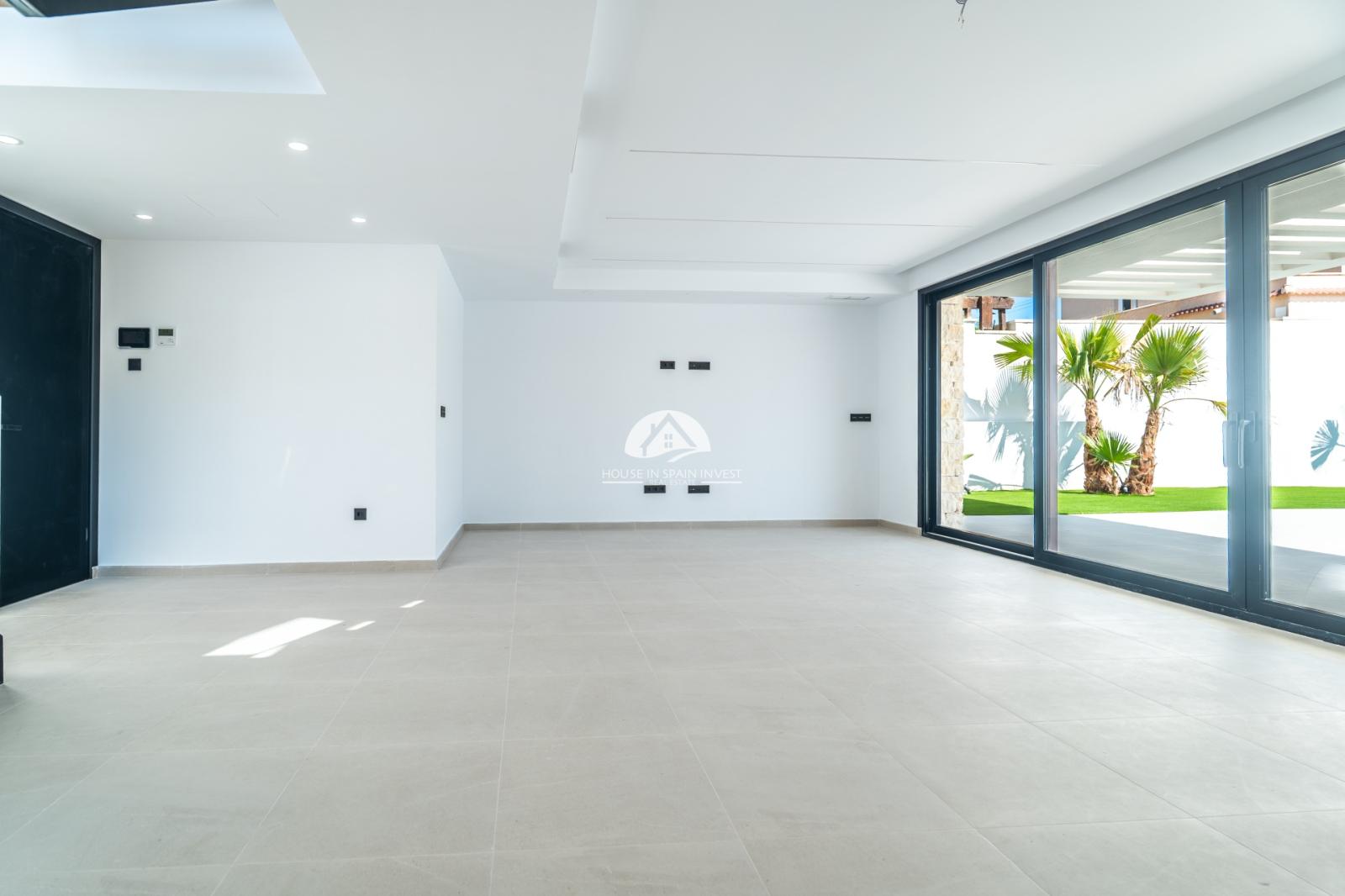 Villa for Sale in Torrevieja