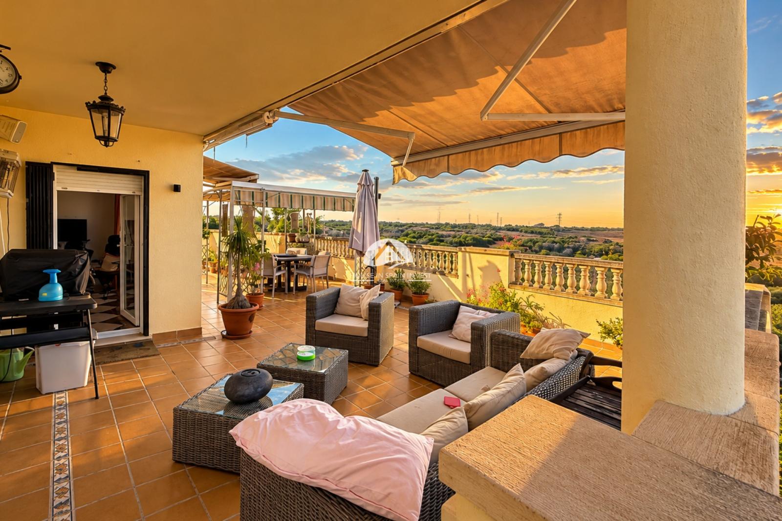 Villa en Venta en Orihuela