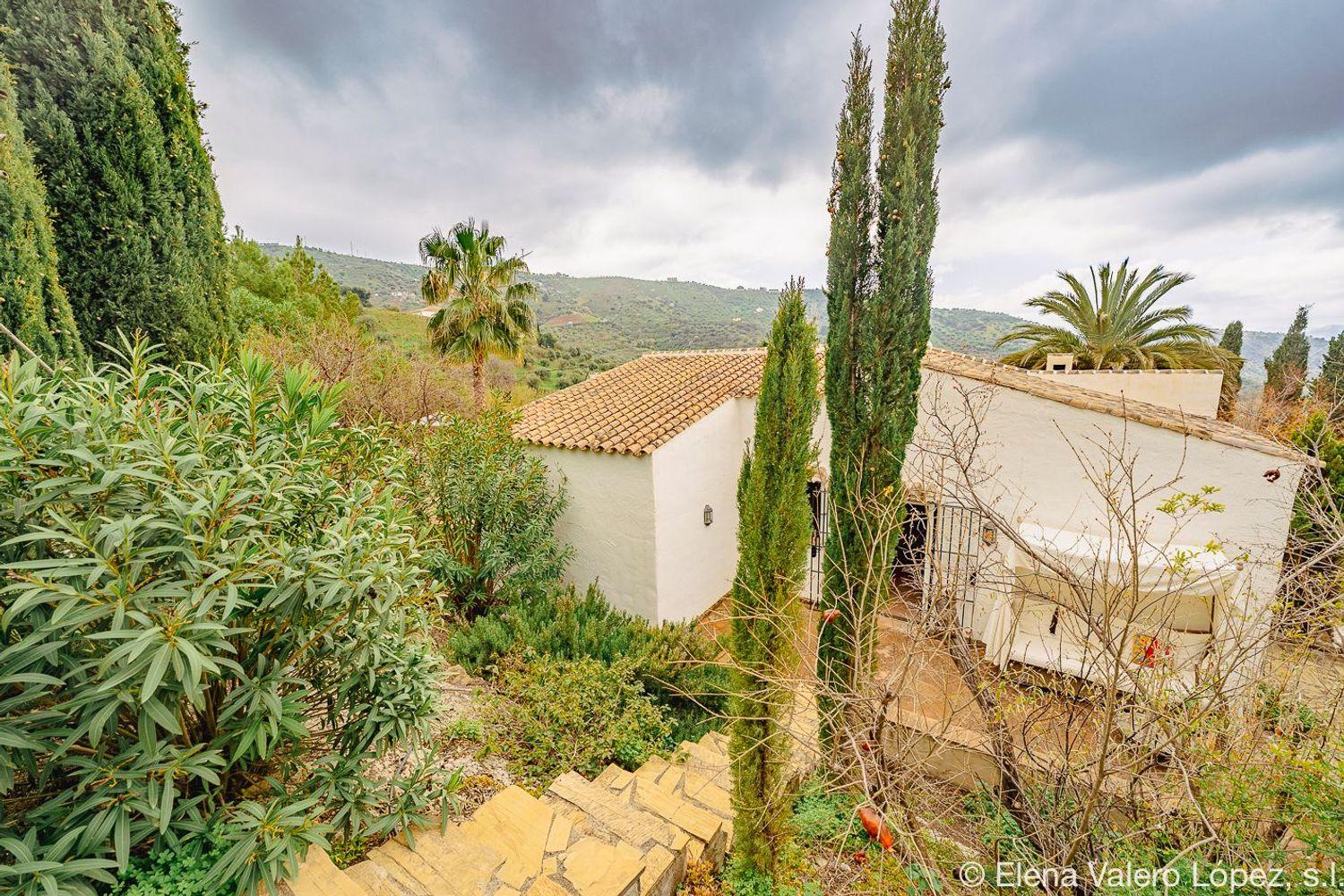 House for Sale in Alcaucín