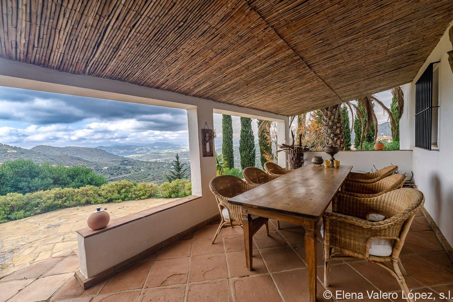 House for Sale in Alcaucín