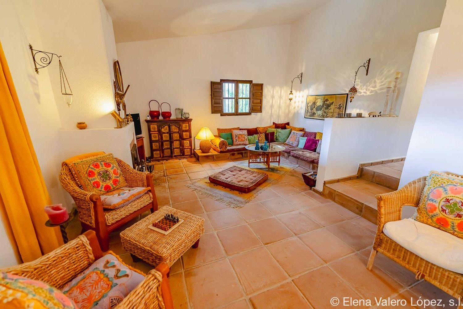 House for Sale in Alcaucín