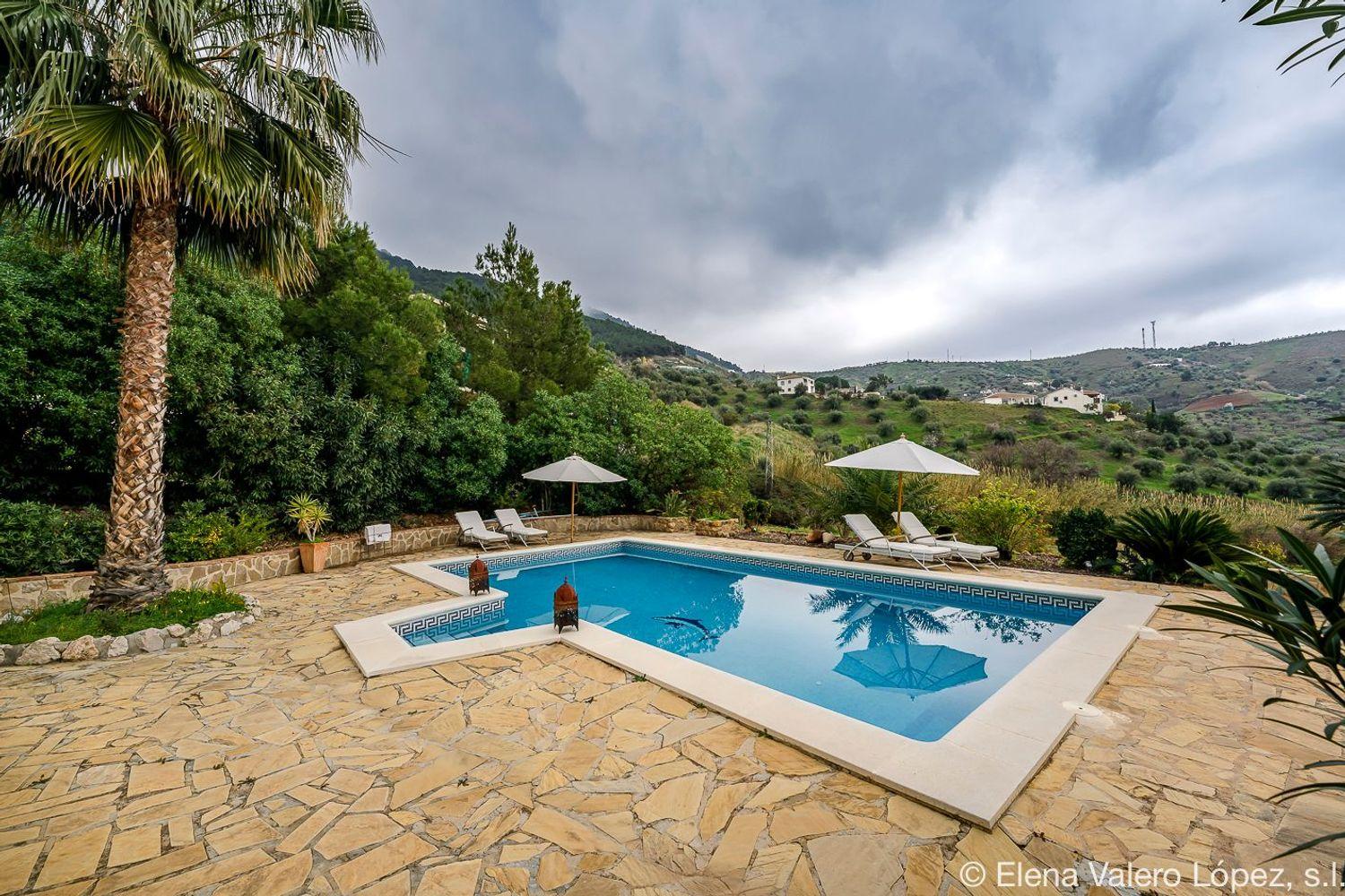 House for Sale in Alcaucín