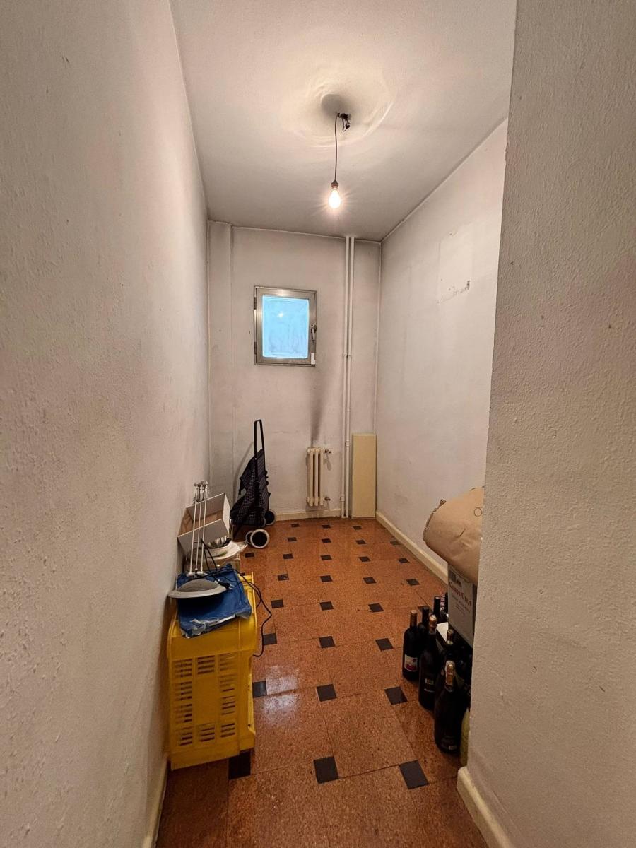 Flat for Sale in Madrid