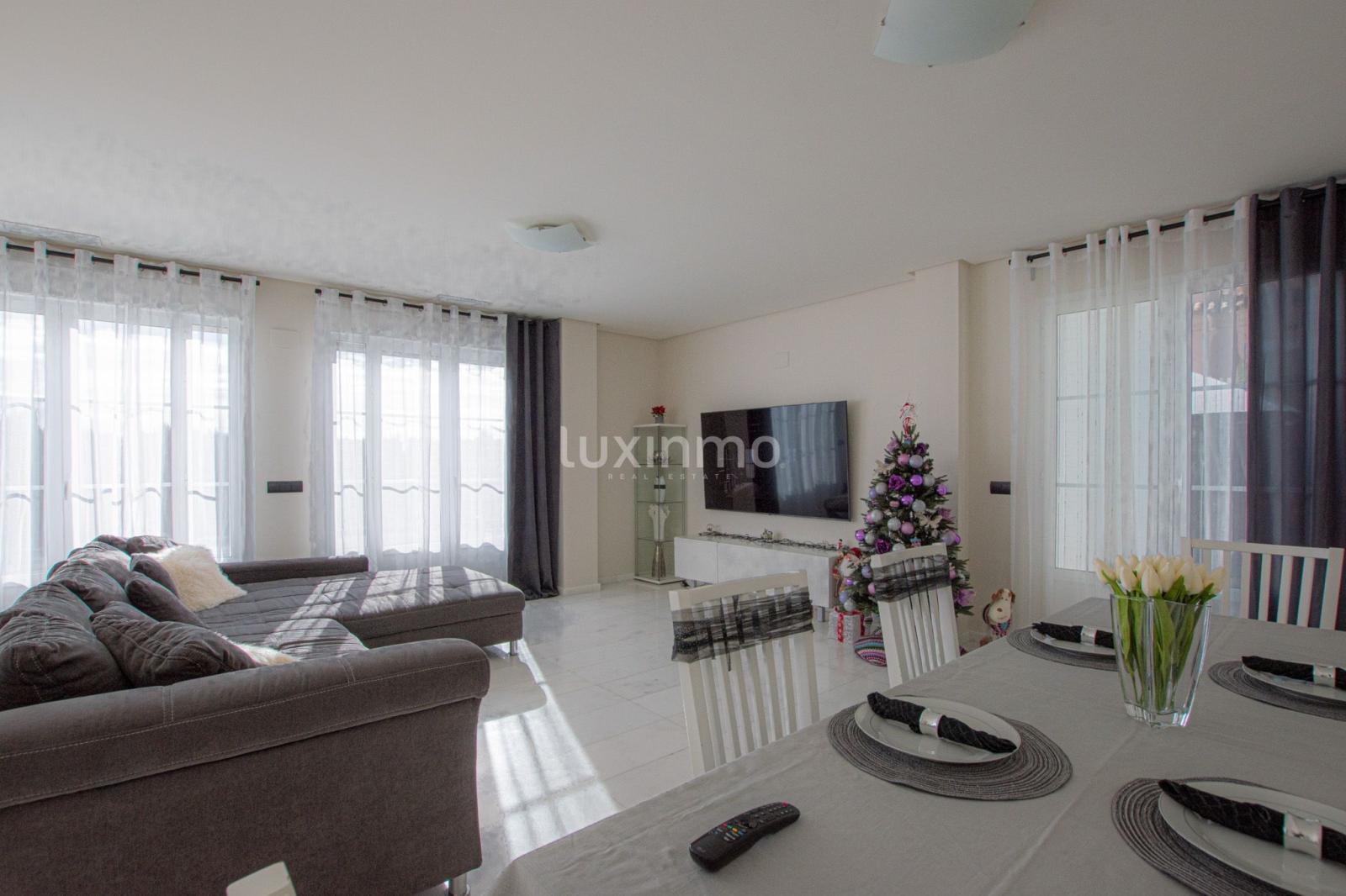 Chalet for Sale in Finestrat
