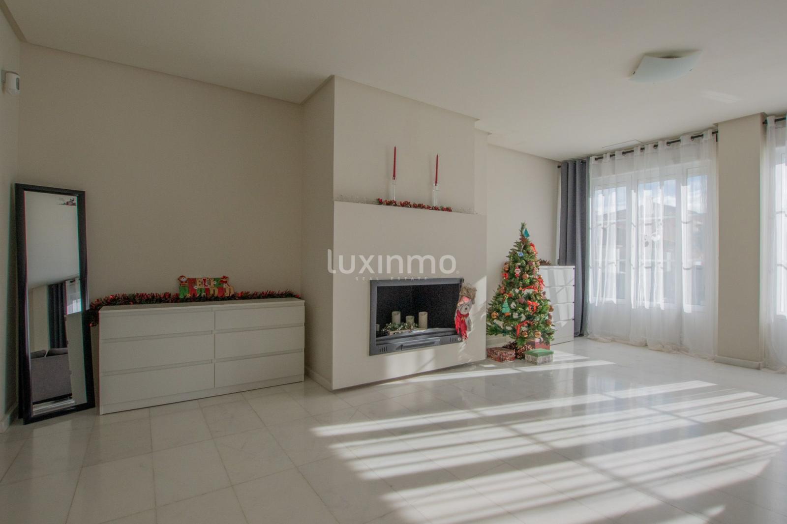 Chalet for Sale in Finestrat