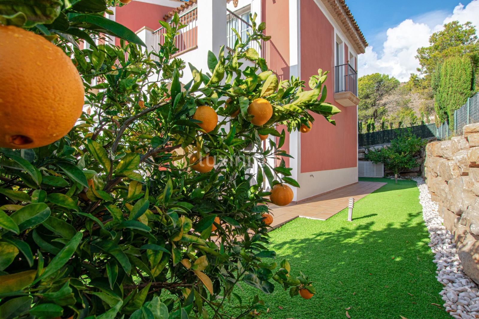 Chalet for Sale in Finestrat