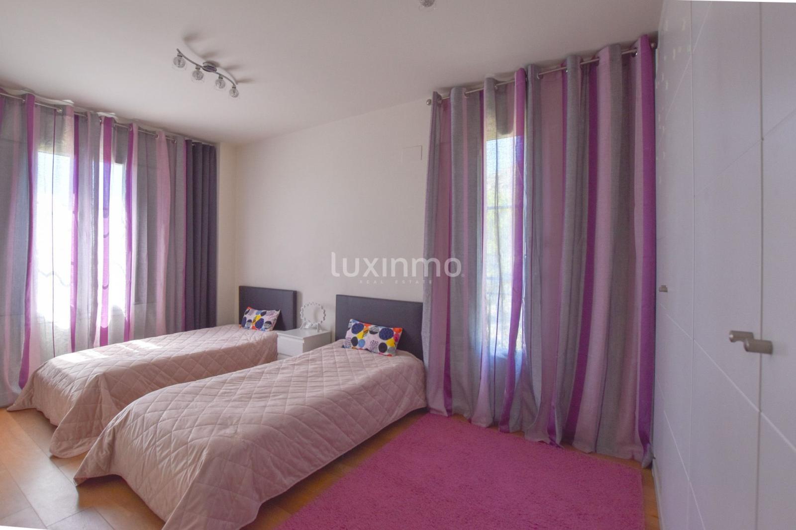 Chalet for Sale in Finestrat