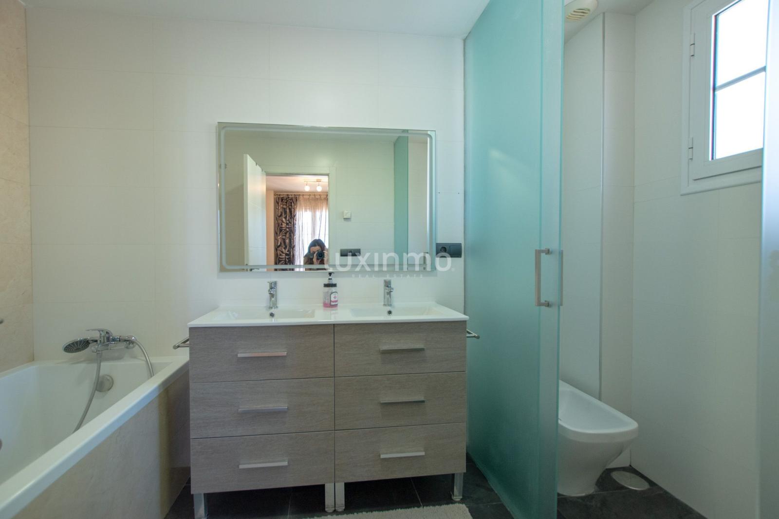 Chalet for Sale in Finestrat