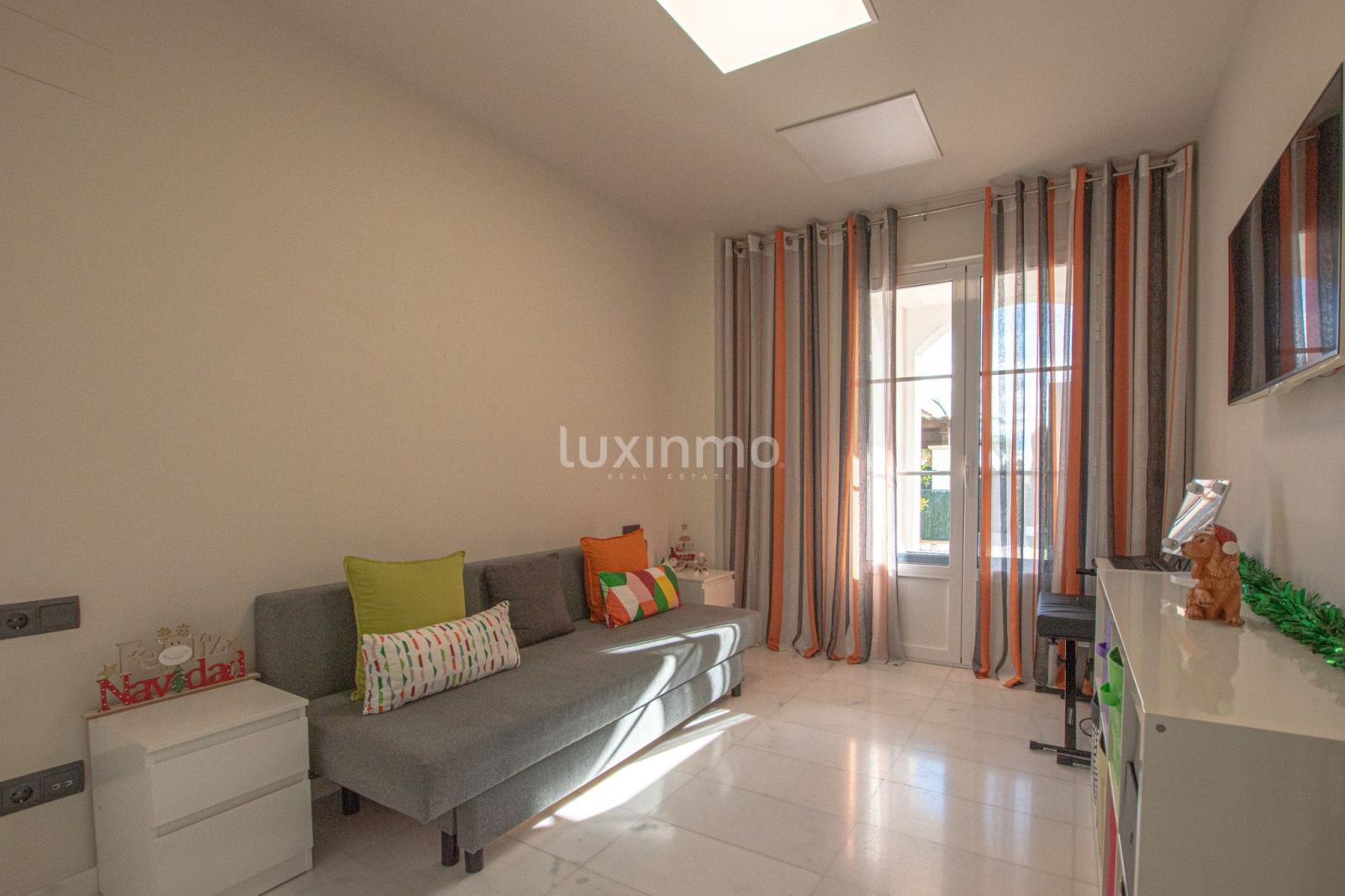 Chalet for Sale in Finestrat