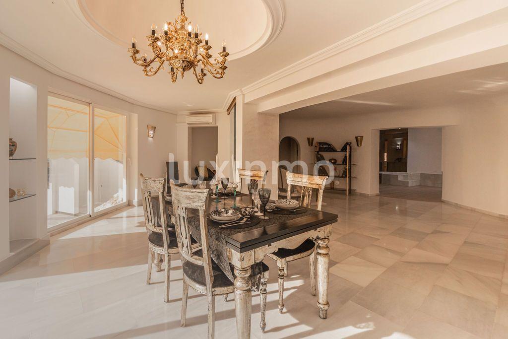 Chalet for Sale in Altea