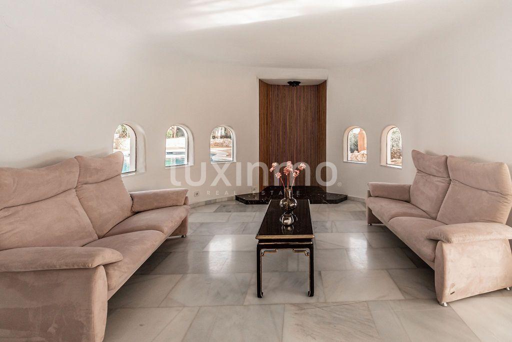 Chalet for Sale in Altea