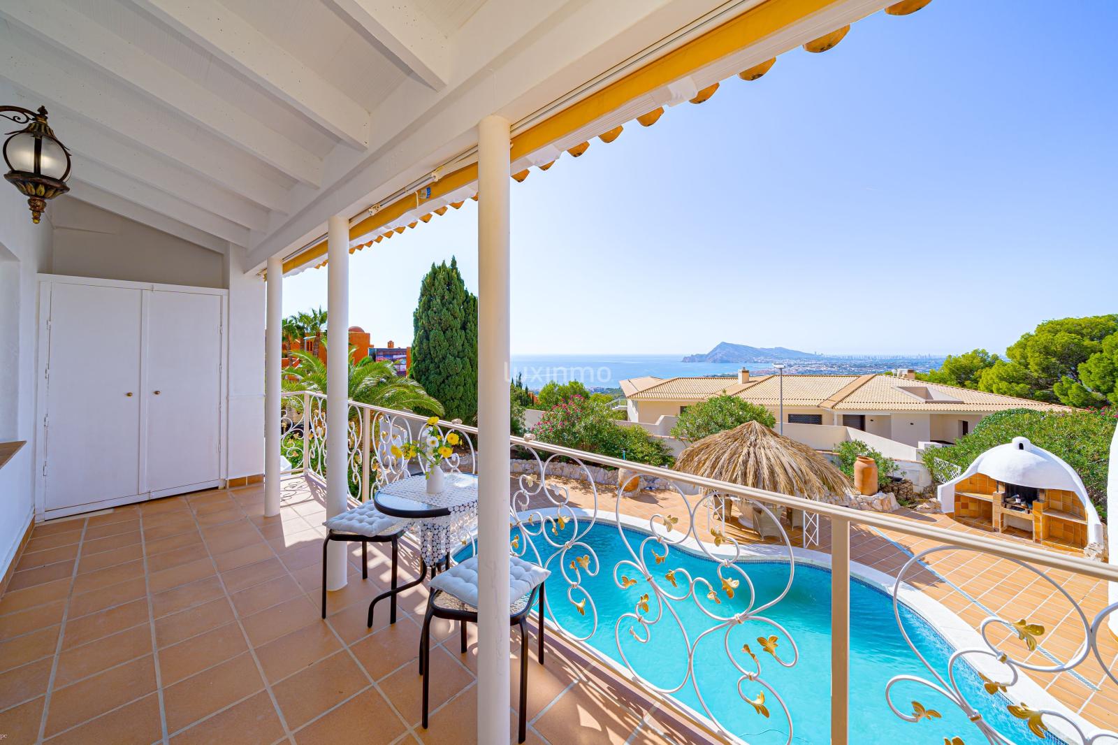 Chalet for Sale in Altea