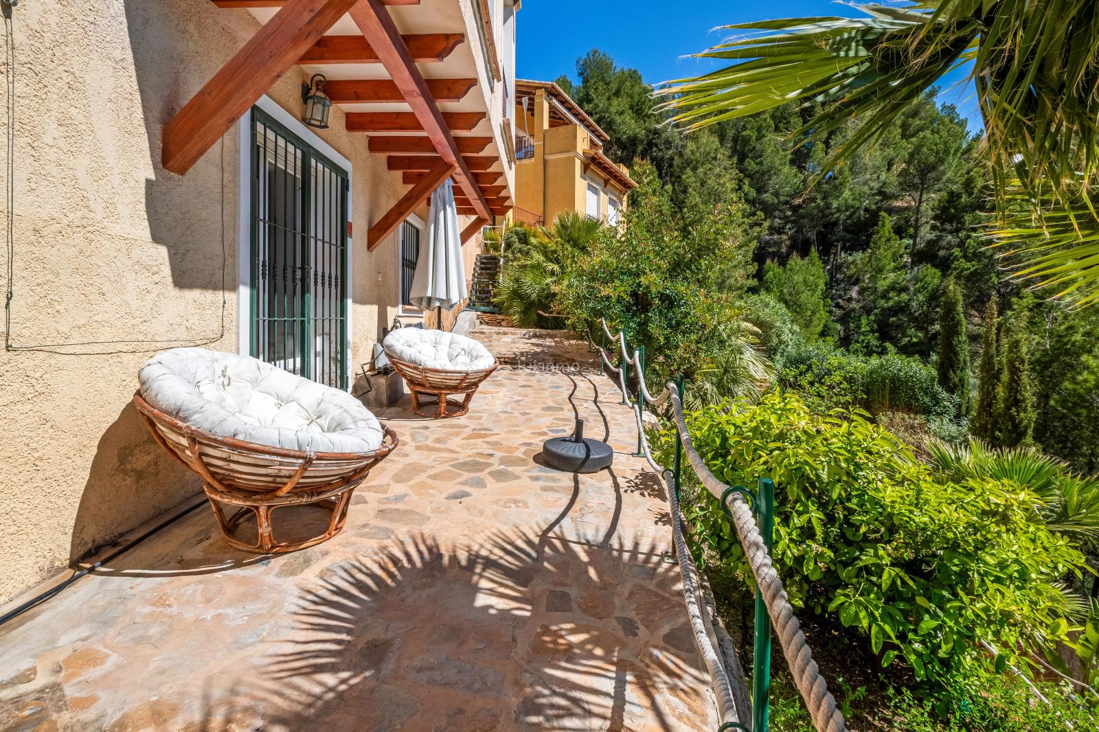 Chalet for Sale in Altea