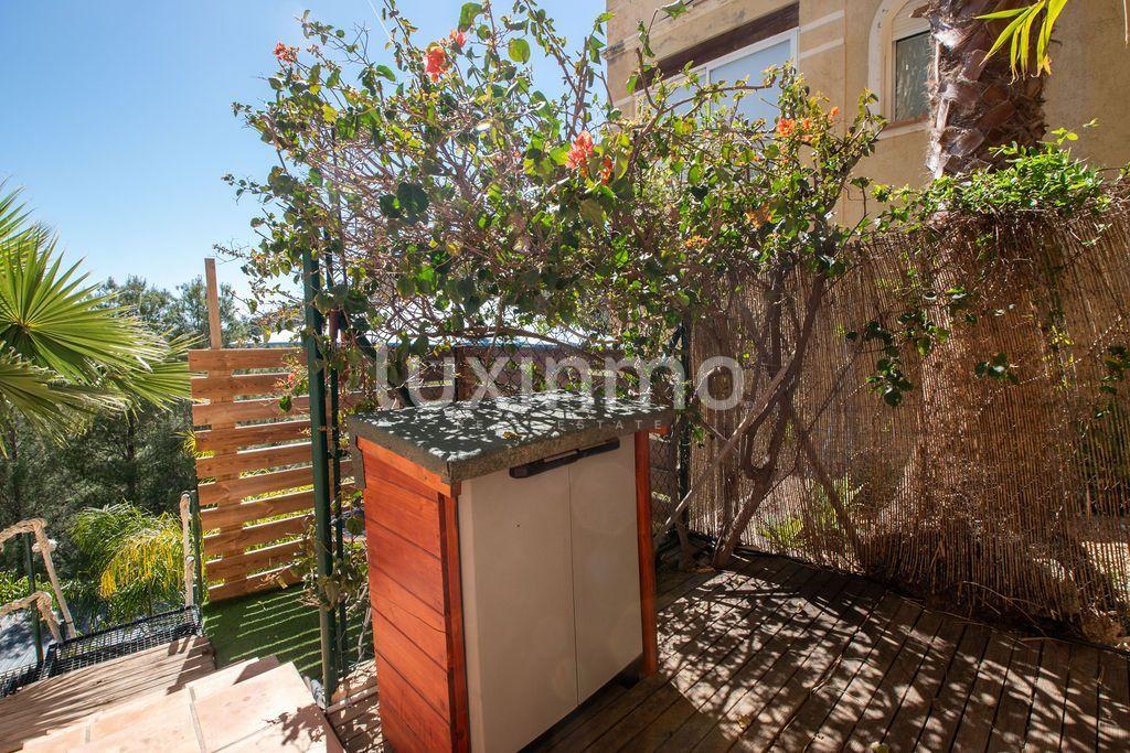 Chalet for Sale in Altea