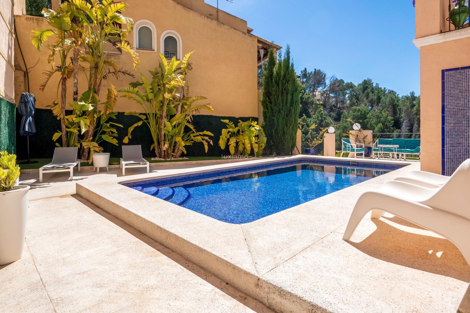 Chalet for Sale in Altea