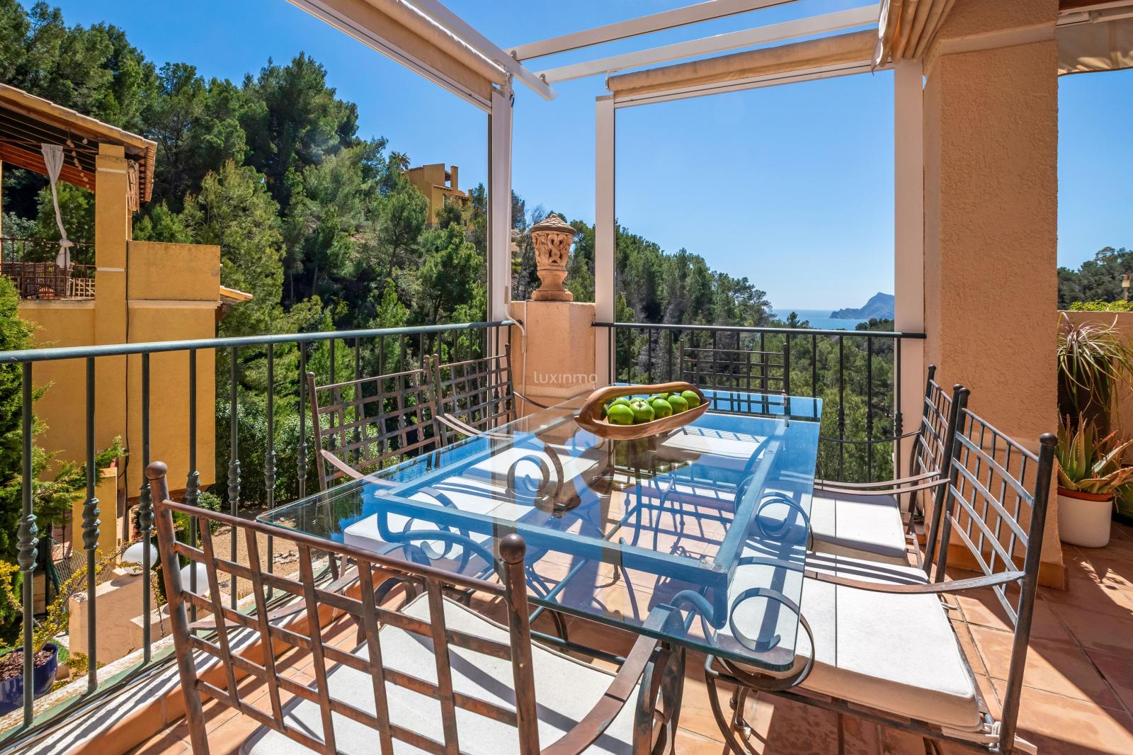 Chalet for Sale in Altea