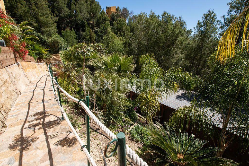 Chalet for Sale in Altea