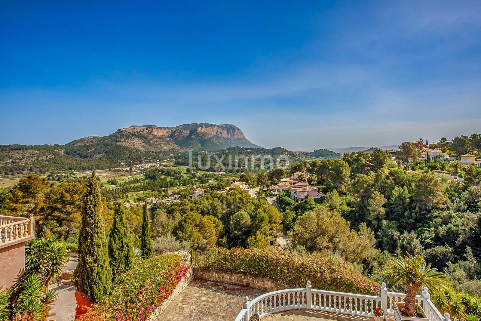Chalet en Venta en Dénia