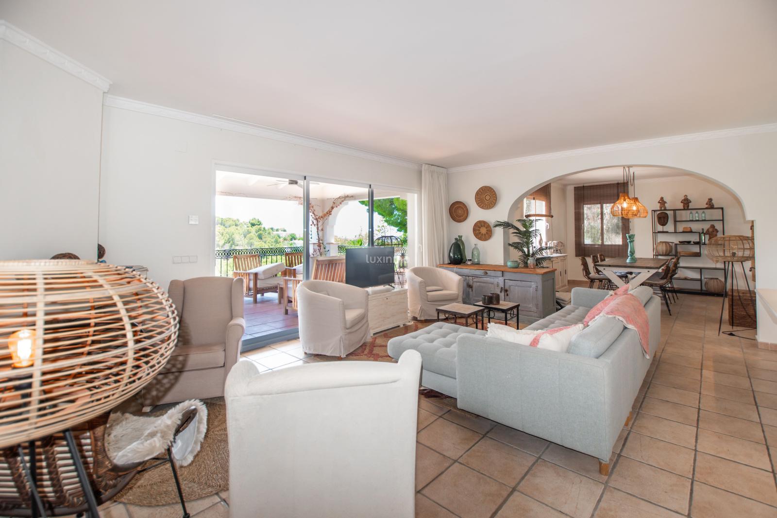 Chalet for Sale in Altea