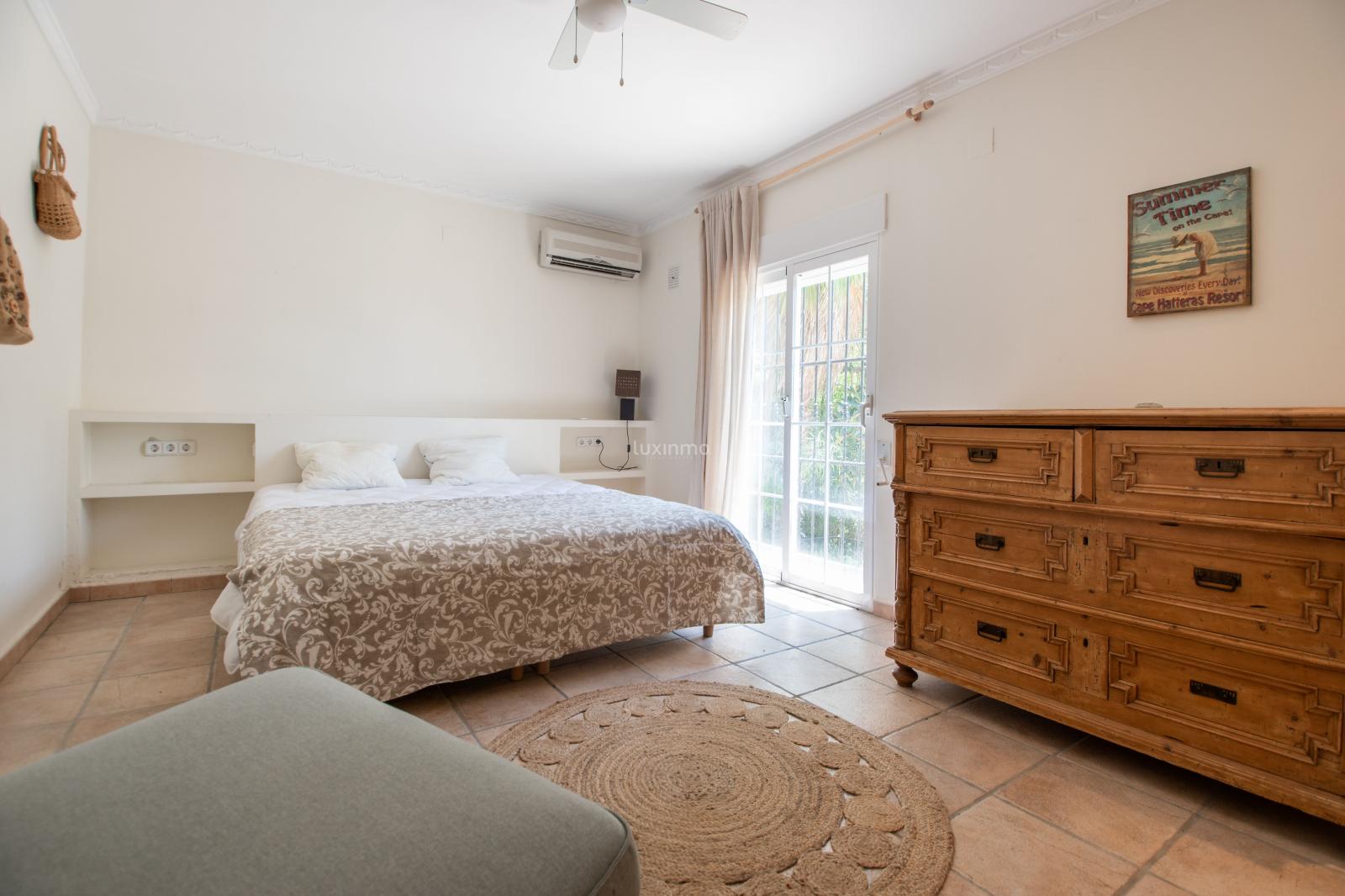 Chalet for Sale in Altea