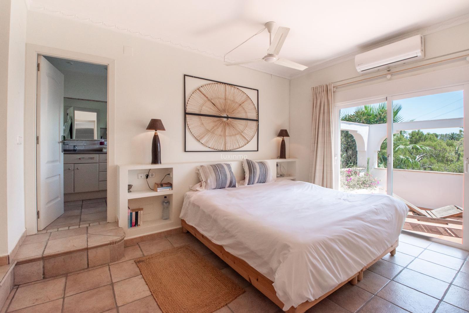 Chalet for Sale in Altea