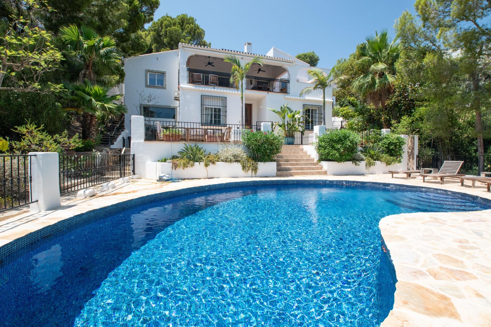 Chalet for Sale in Altea