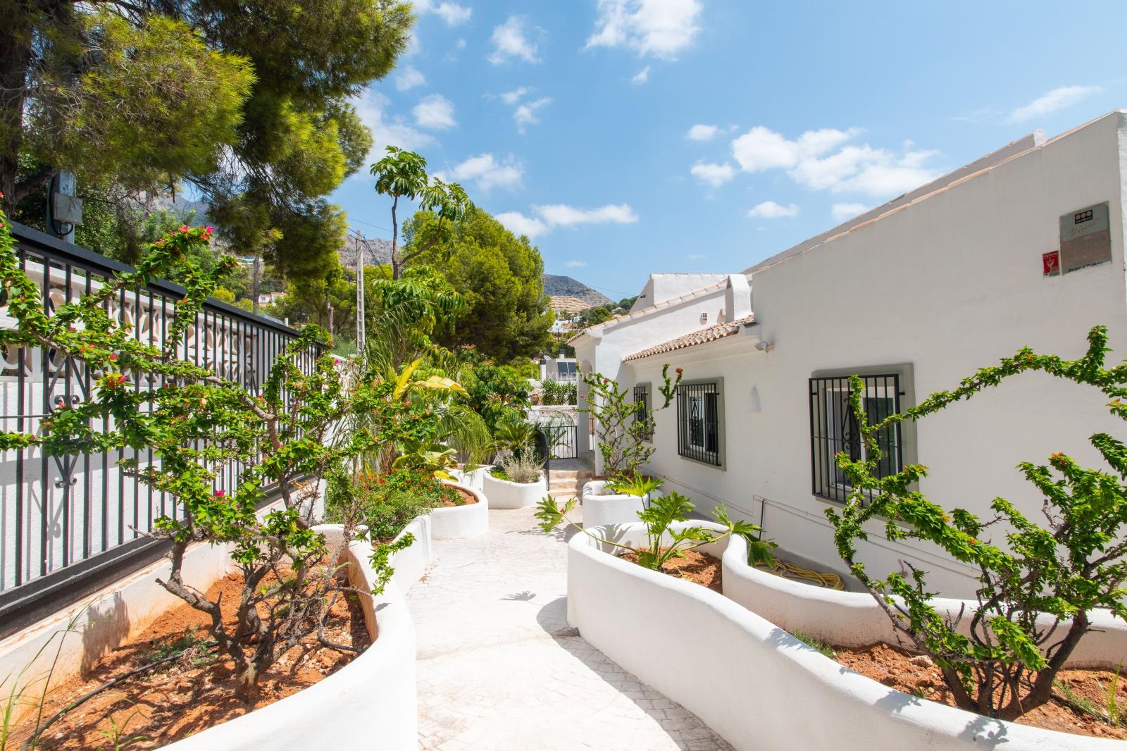 Chalet for Sale in Altea