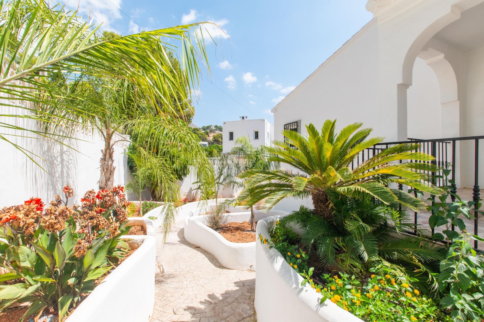 Chalet for Sale in Altea