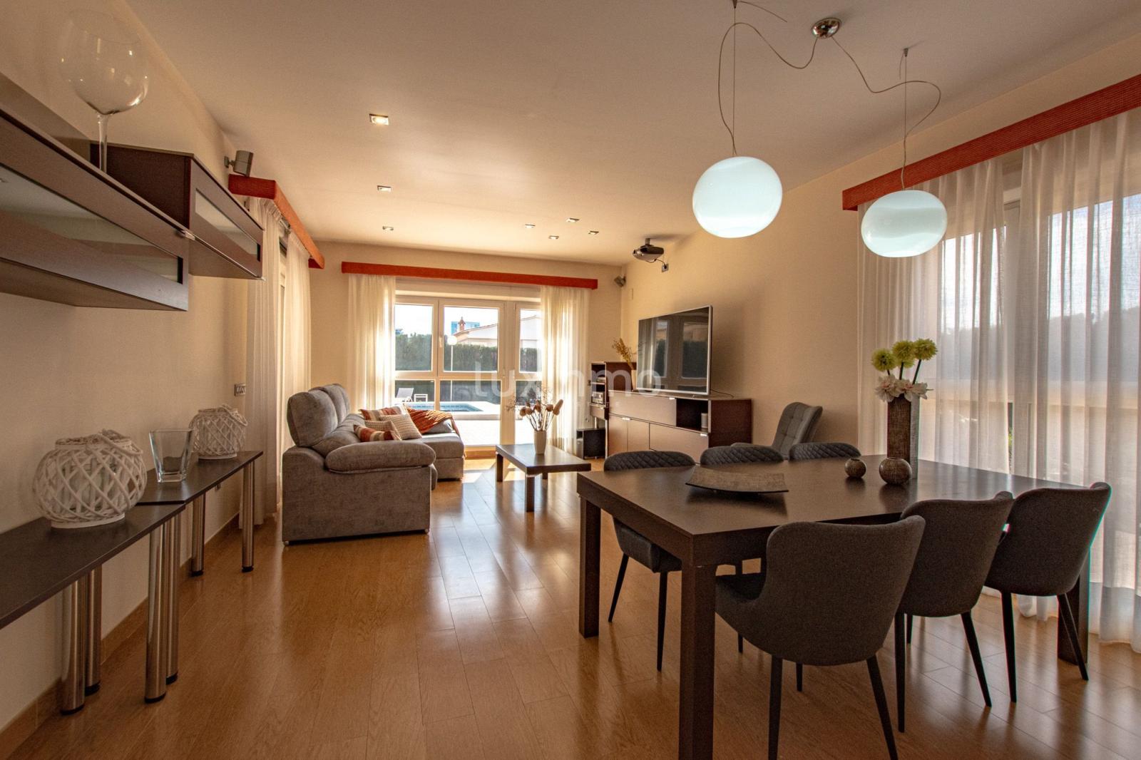 Chalet en Alquiler en Calpe