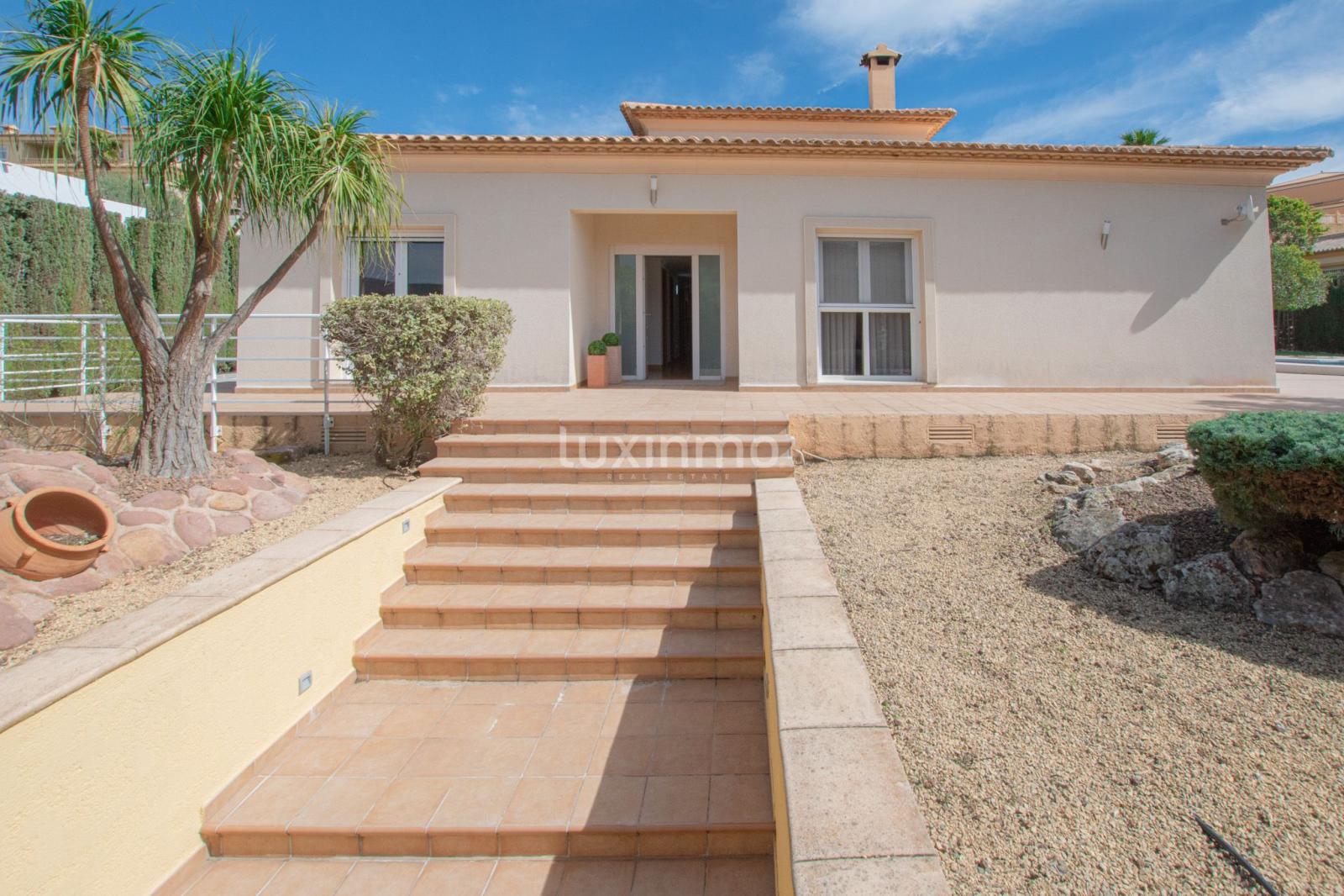 Chalet en Alquiler en Calpe