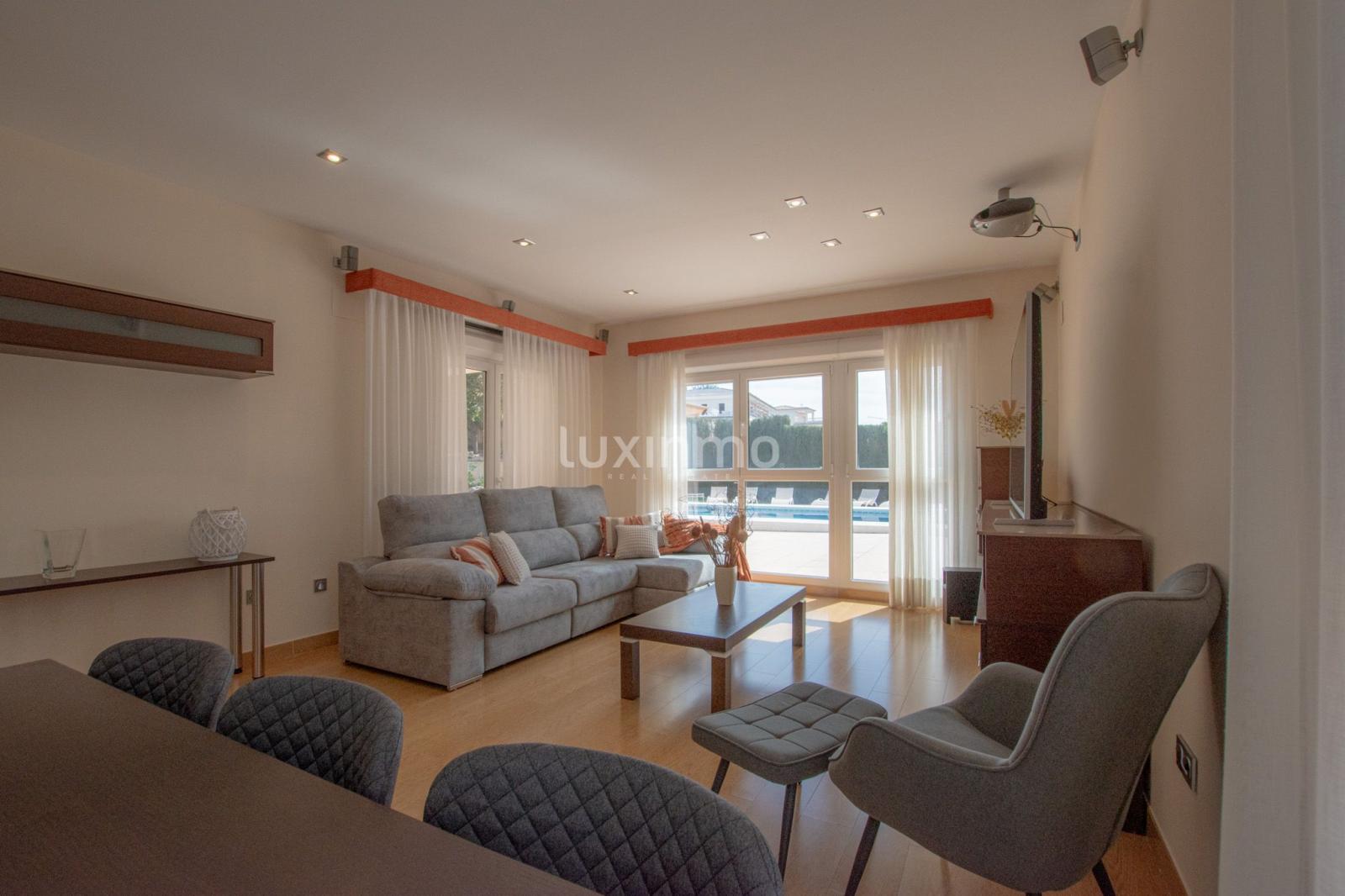 Chalet en Alquiler en Calpe
