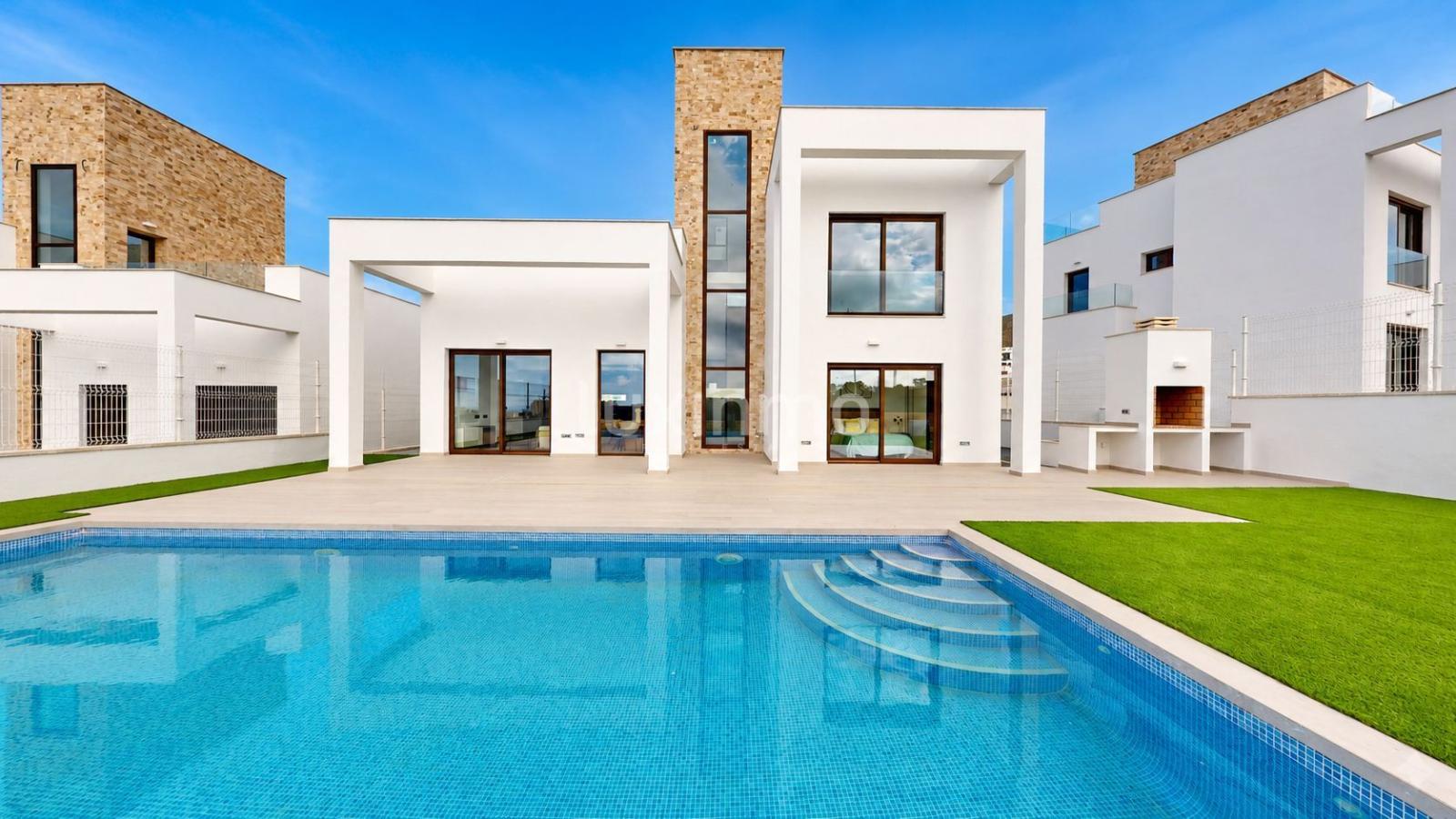 Chalet for Sale in Finestrat