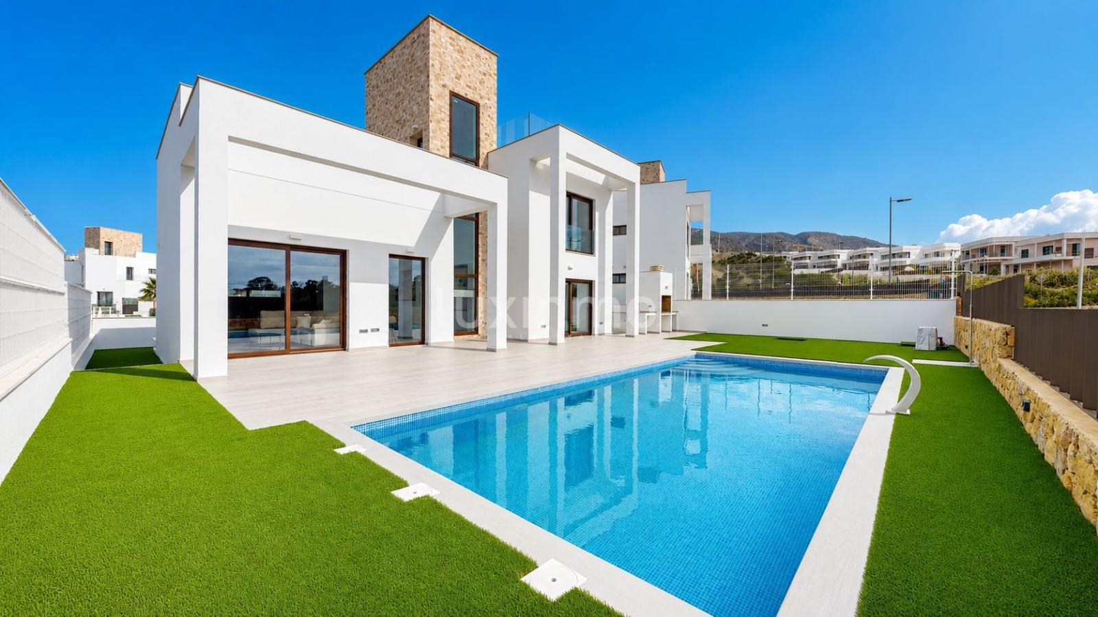 Chalet for Sale in Finestrat