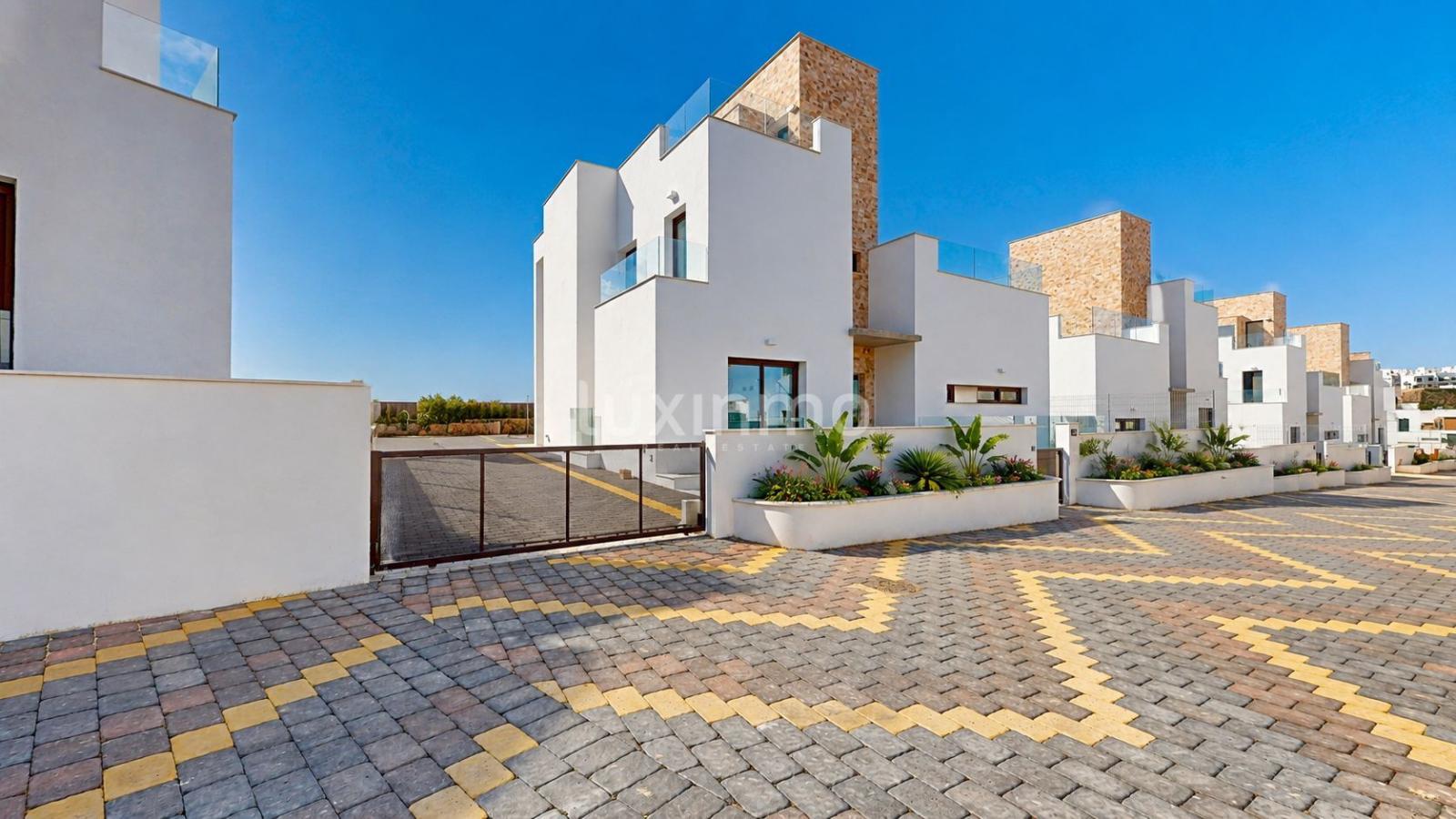 Chalet for Sale in Finestrat